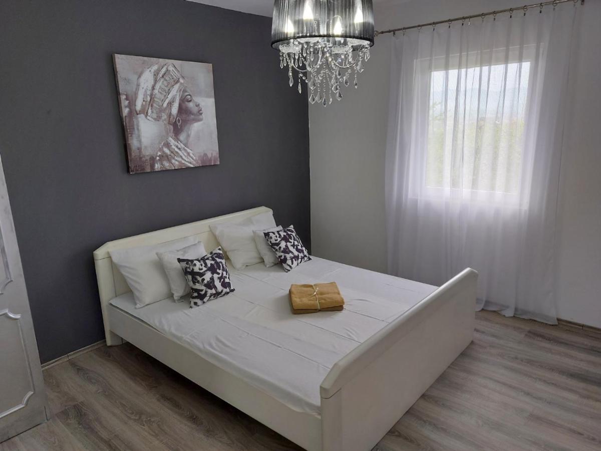 Vikendica Gaj Villa Gornji Milanovac Dış mekan fotoğraf